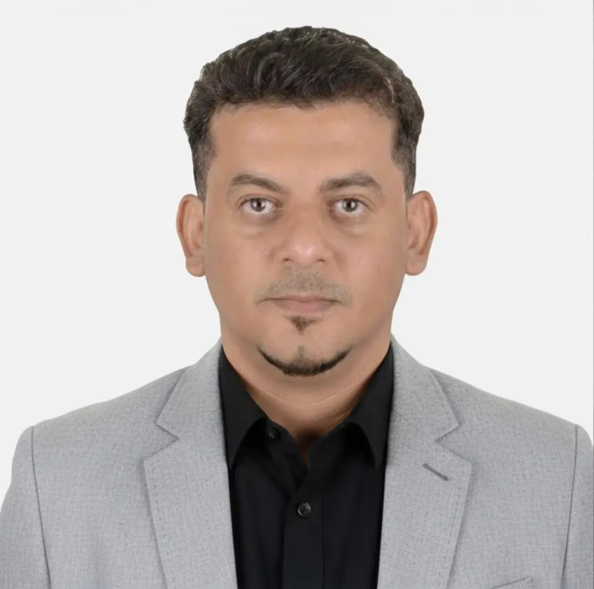 من تمويل الاحتياجات العسكرية إلى السيطرة على مسارات الإنفاق